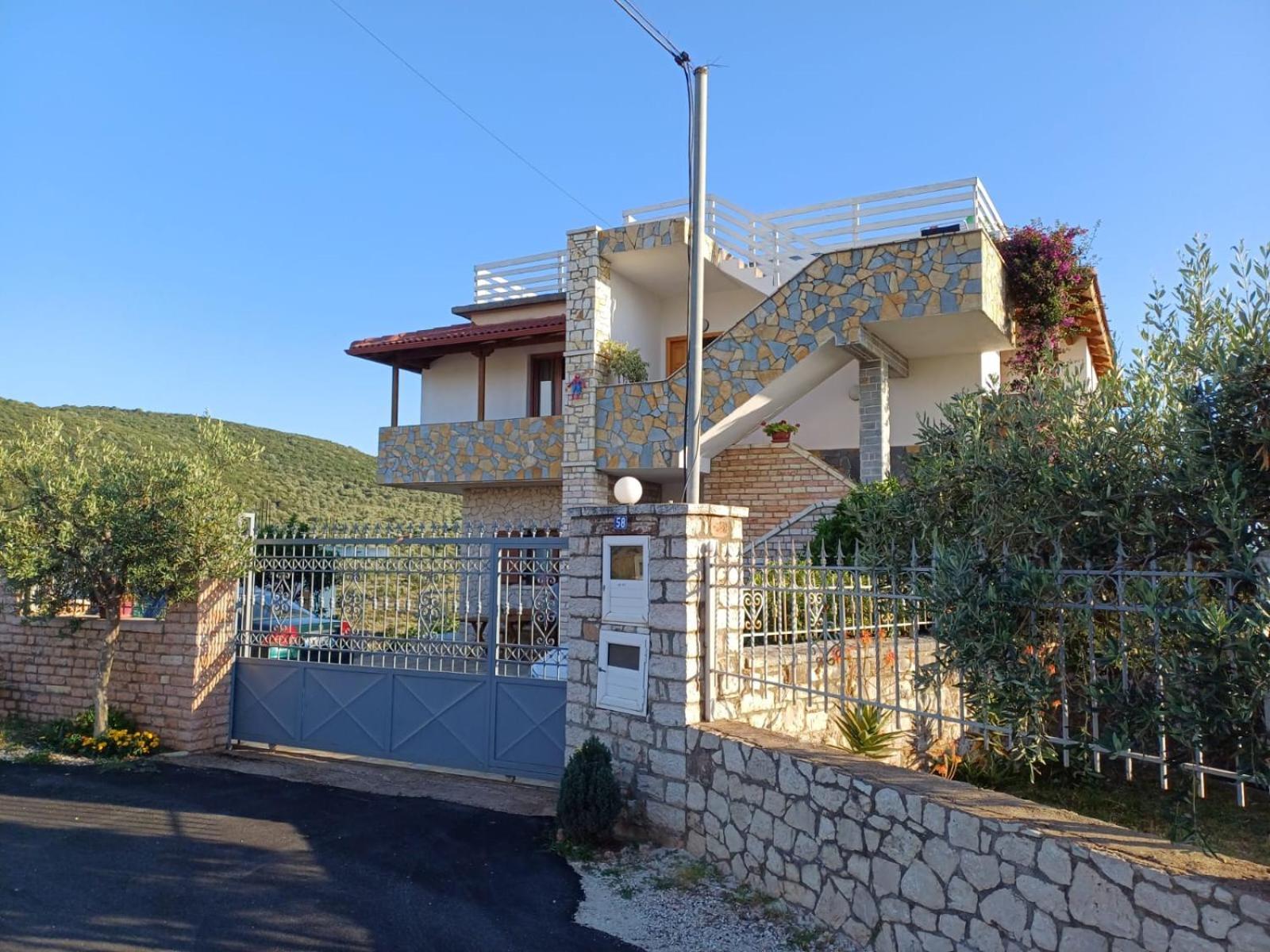 Pellumb Apartments Ksamil Exterior photo